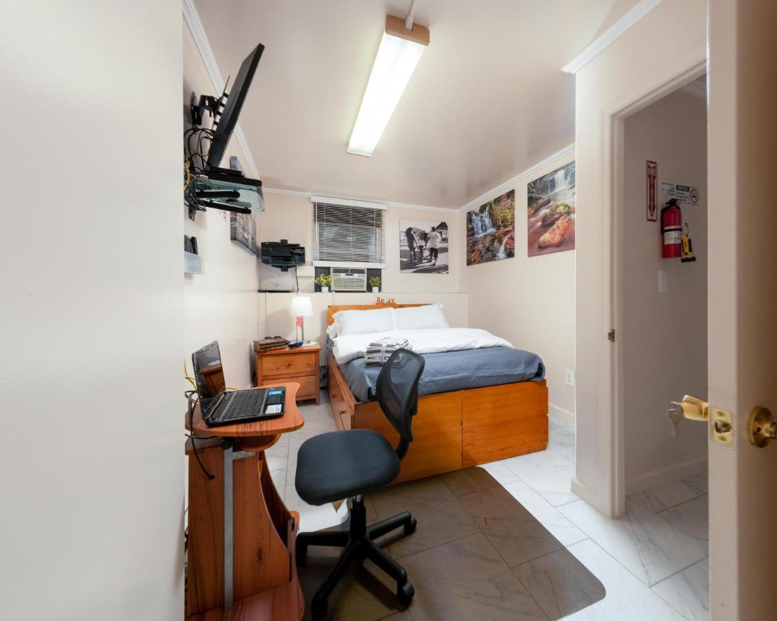 Two-Bedroom Serviced Apartment: High-Speed Wi-Fi & Bi-Monthly Housekeeping New York Exterior photo